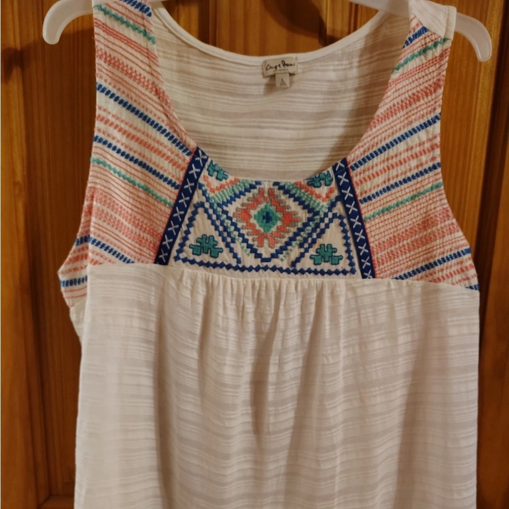 Chip and Pepper White and Pink Graphic Sleeveless Tank Top